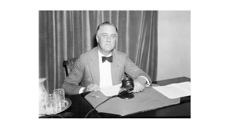 Franklin D. Roosevelt lors d’une « conversation au coin du feu » en 1934