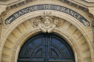 Siège - Façade rue de la Vrillière - Fronton