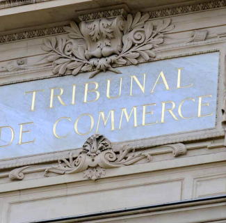 fronton du tribunal de commerce